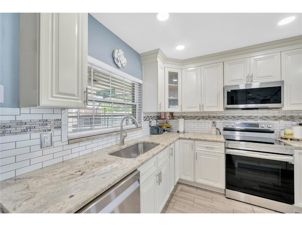 4002 Briarlake Drive Valrico FL 33596 TB8417788 image25