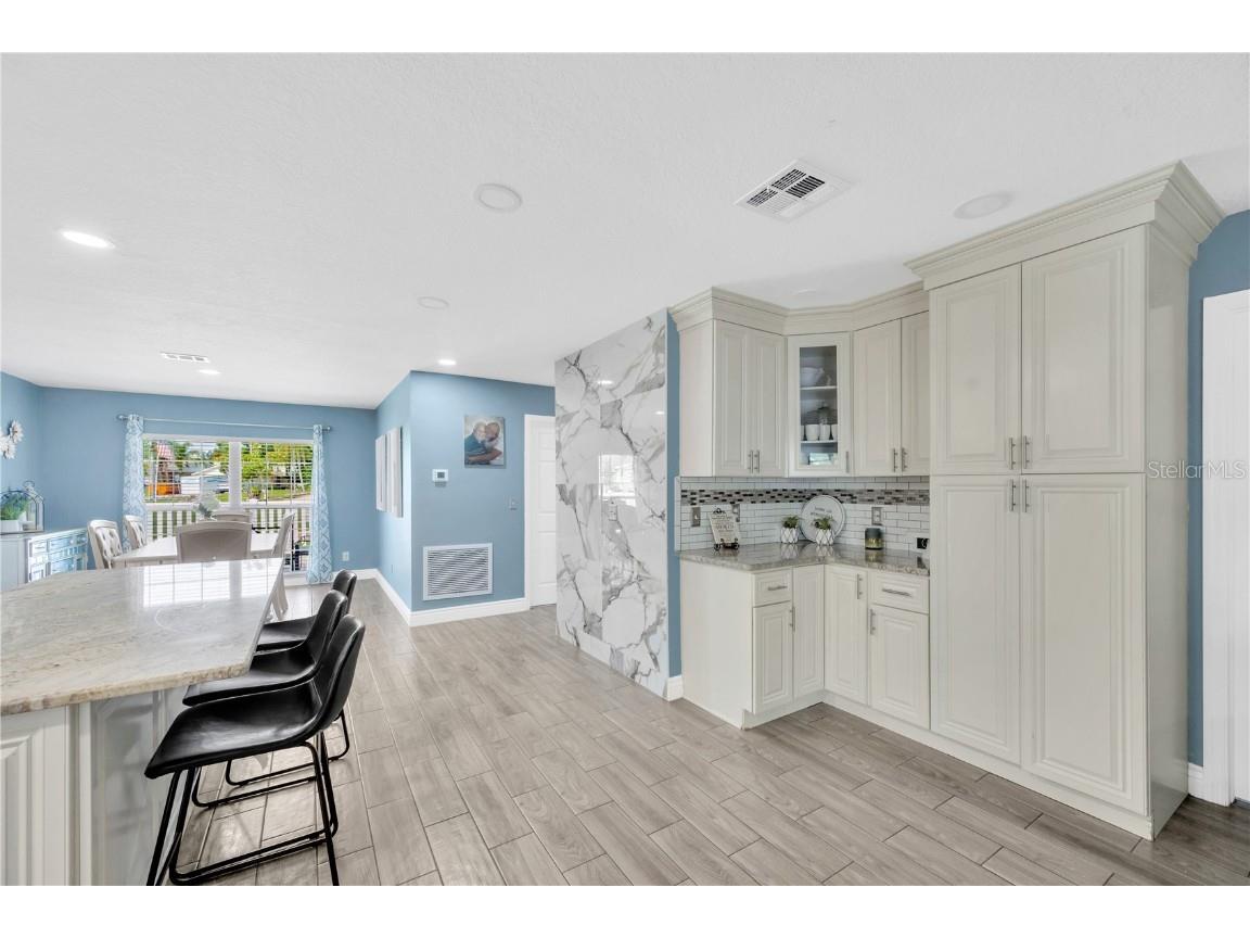 4002 Briarlake Drive Valrico FL 33596 TB8417788 image26