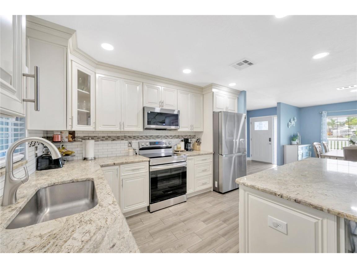 4002 Briarlake Drive Valrico FL 33596 TB8417788 image27