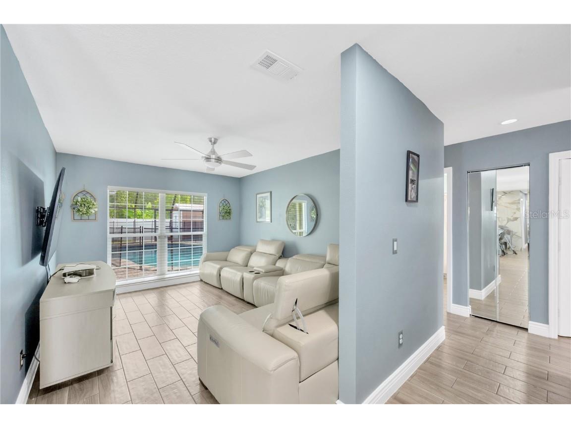 4002 Briarlake Drive Valrico FL 33596 TB8417788 image42