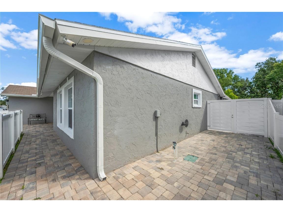 4002 Briarlake Drive Valrico FL 33596 TB8417788 image8