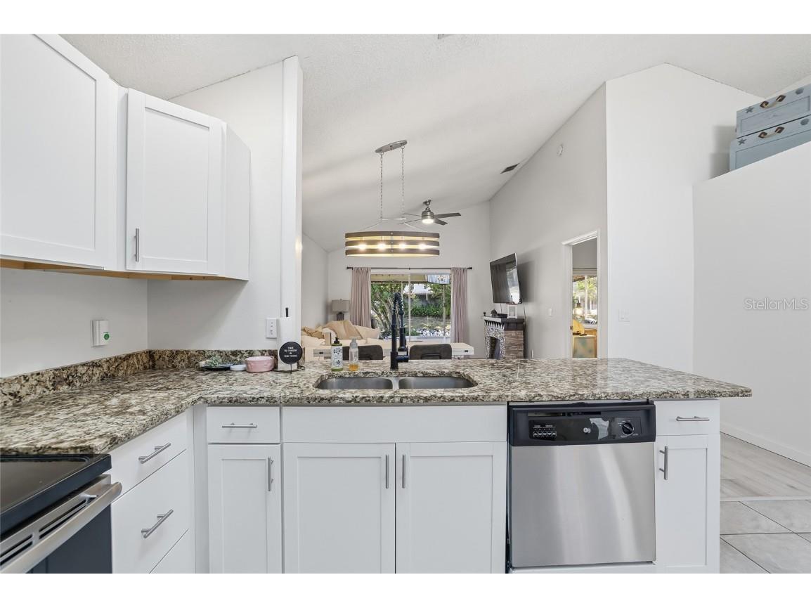 4003 38th Street W Bradenton FL 34205 A4674618 image15