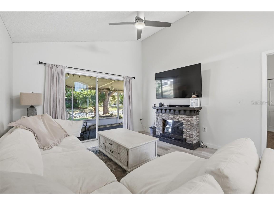 4003 38th Street W Bradenton FL 34205 A4674618 image19