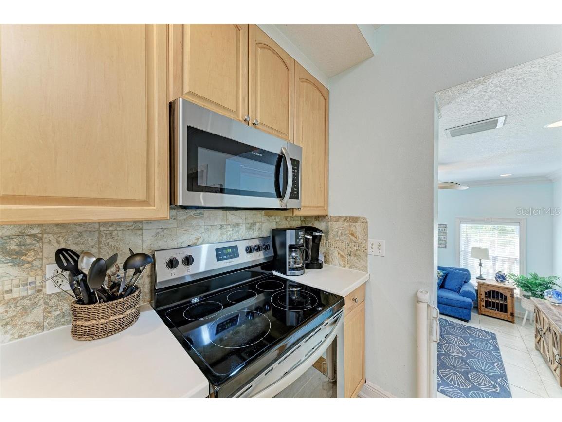 4003 5th Avenue Holmes Beach FL 34217 A4669926 image18