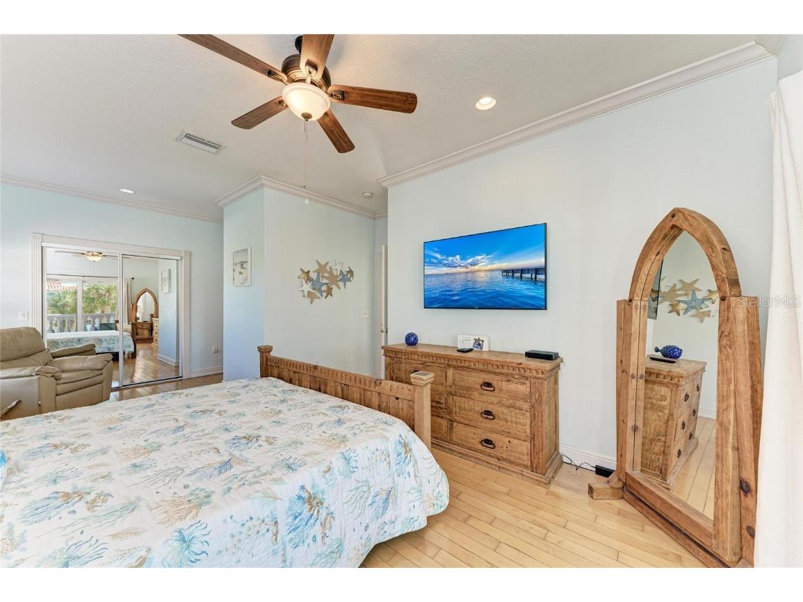 4003 5th Avenue Holmes Beach FL 34217 A4669926 image32