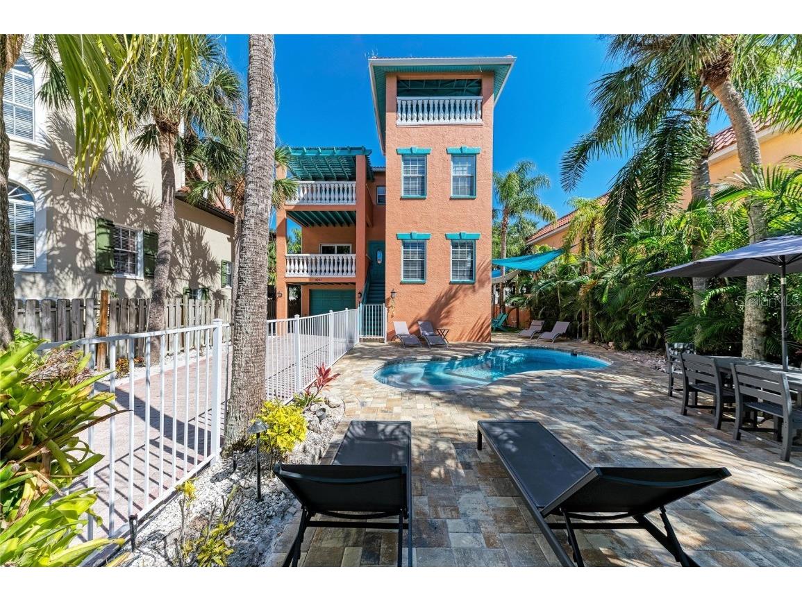 4003 5th Avenue Holmes Beach FL 34217 A4669926 image8