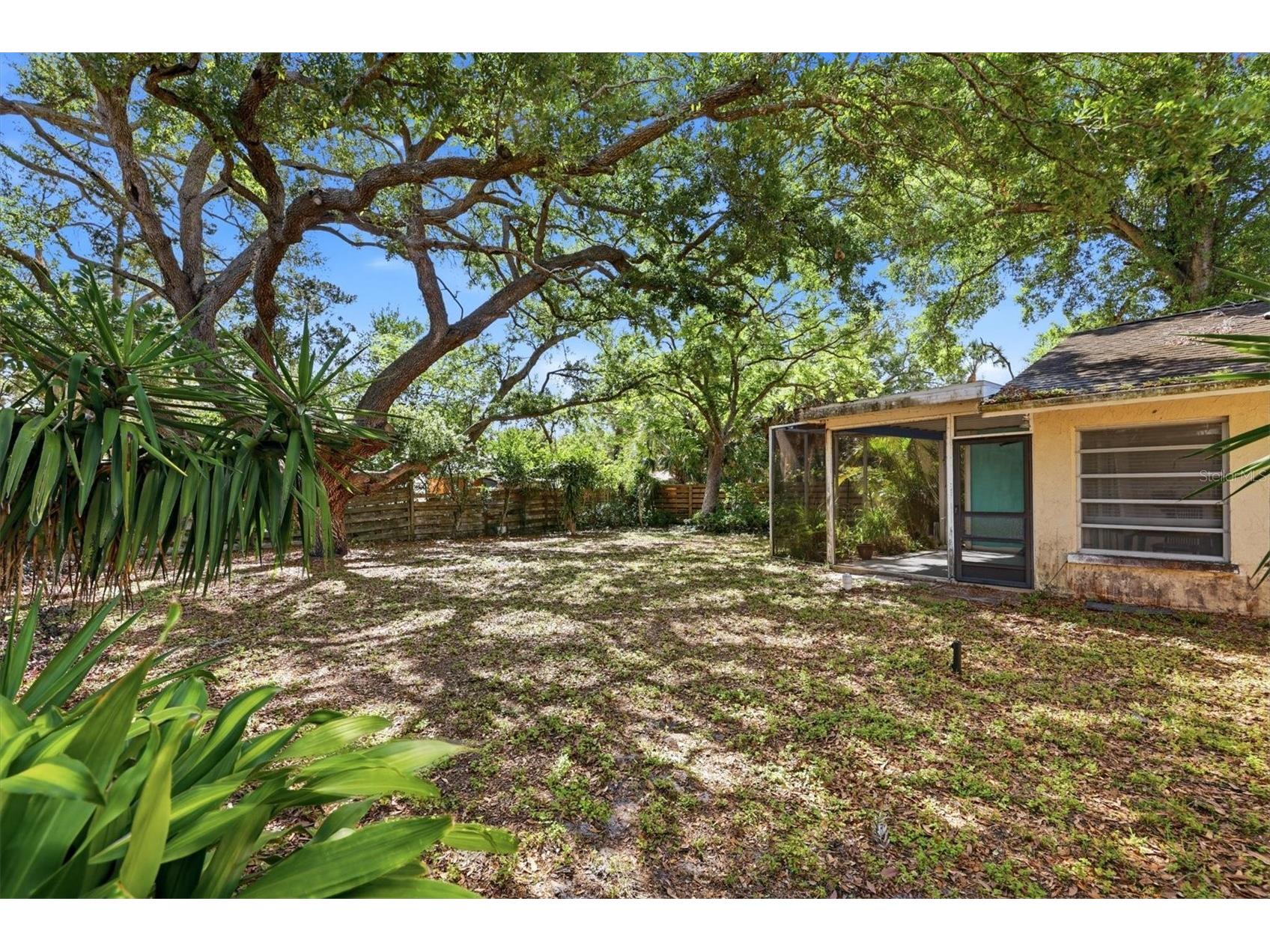 4003 Booth Place Sarasota FL 34231 A4690238 image26