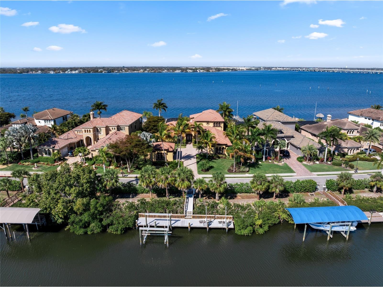 4003 Hawk Island Drive Bradenton FL 34208 - River A4682382 image3