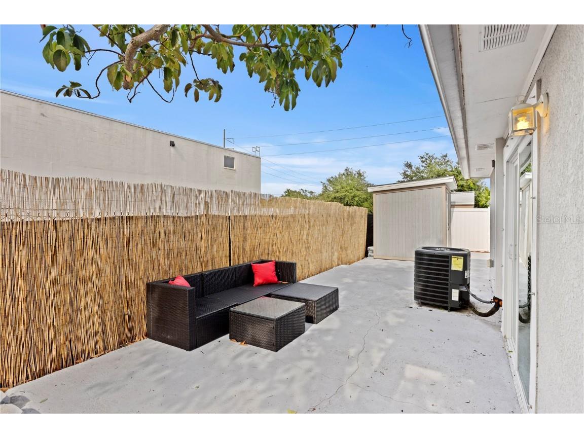 4003 W Lemon Street Tampa FL 33609 TB8376523 image14