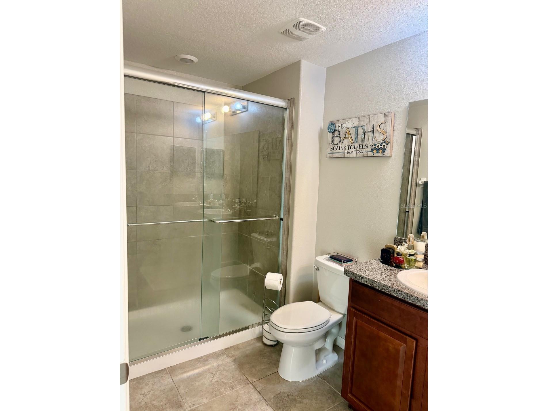 4003 Wild Senna Boulevard Tampa FL 33619 TB8478042 image14