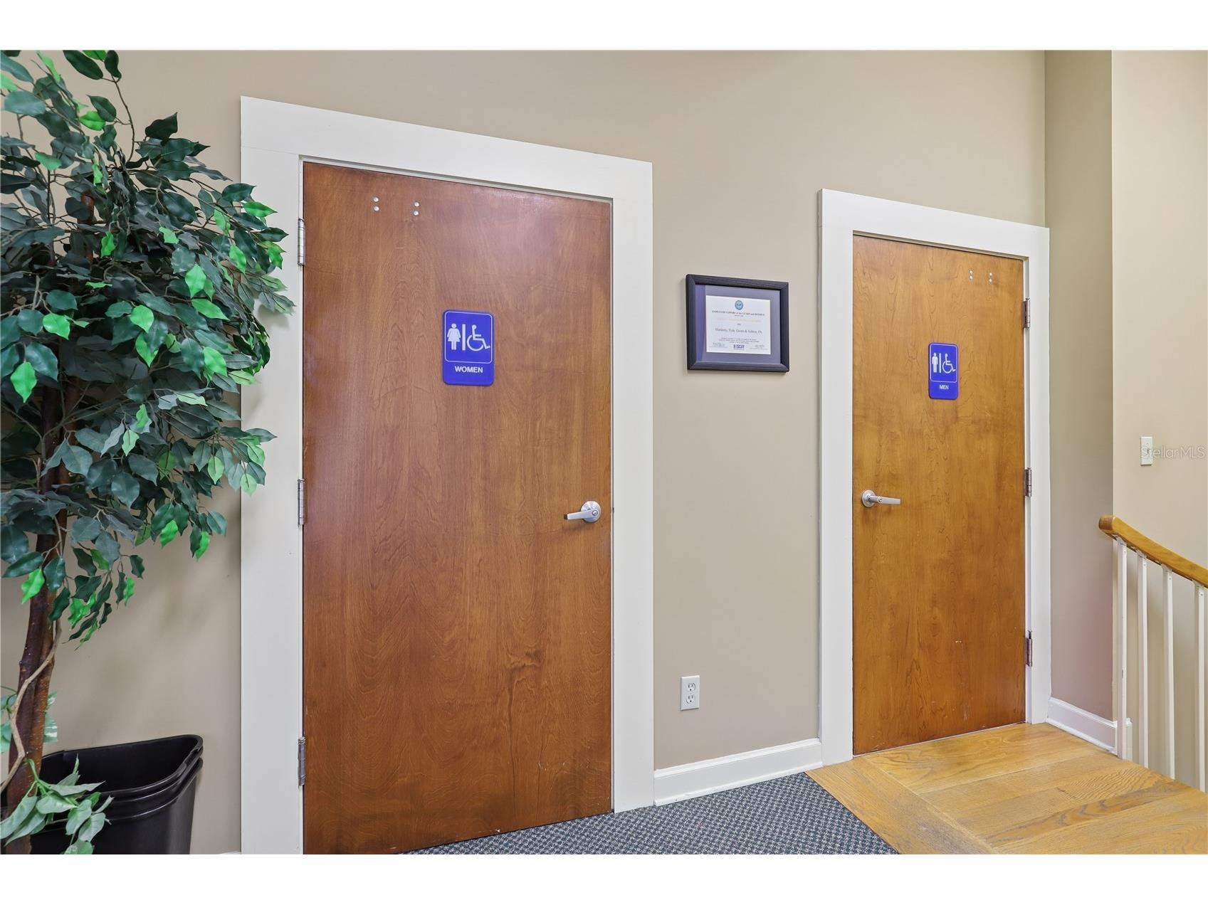 4004 Atlantic Boulevard Jacksonville FL 32207 FC317812 image23
