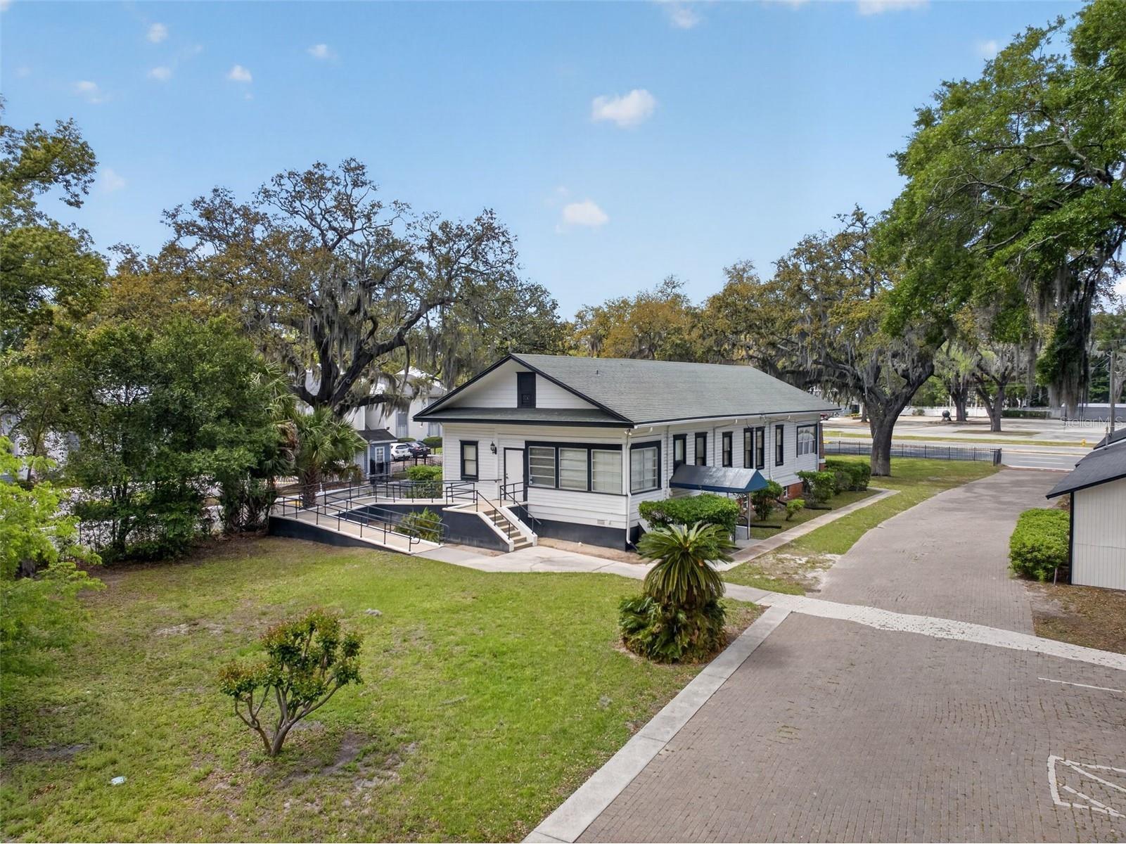 4004 Atlantic Boulevard Jacksonville FL 32207 FC317812 image4