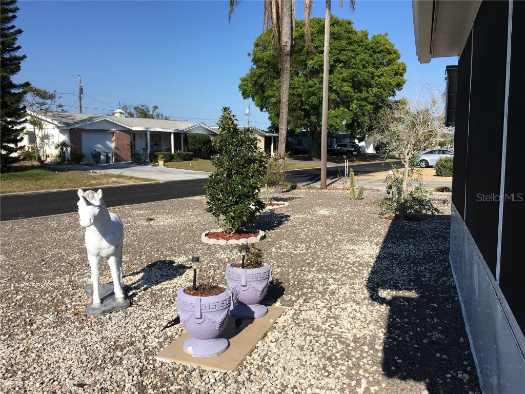 4004 Cluster Drive Holiday FL 34691 W7864232 image1