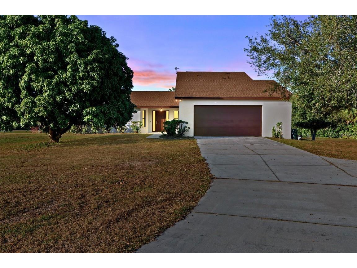 4004 Hidden River Lane Sarasota FL 34240 A4660693 image1