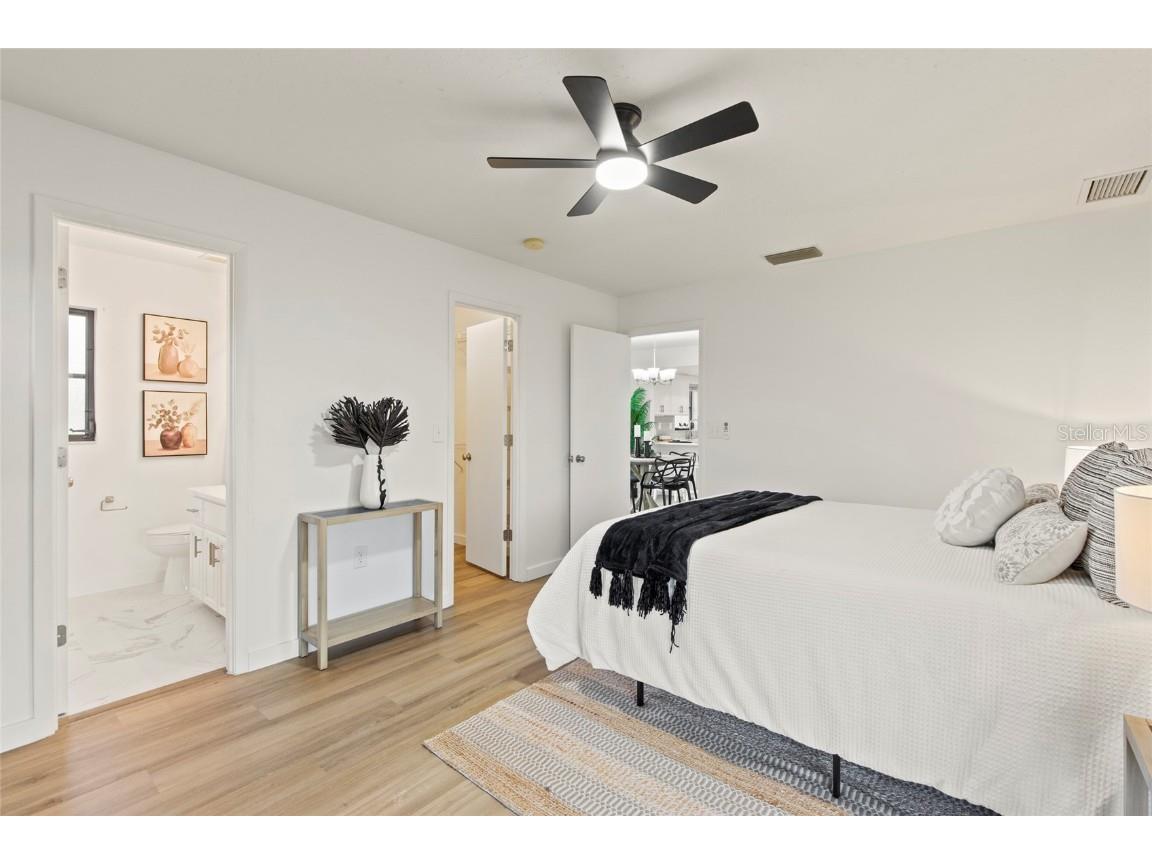 4004 Hidden River Lane Sarasota FL 34240 A4660693 image14