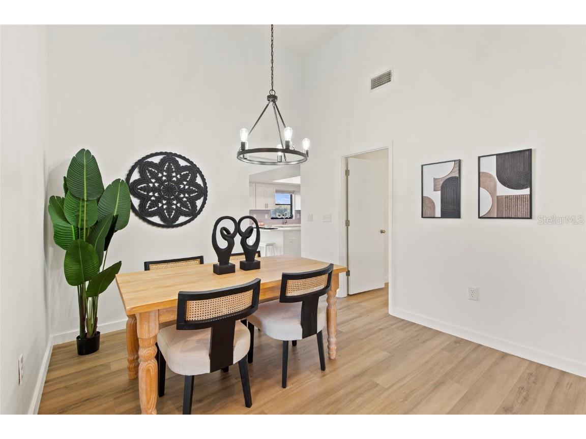 4004 Hidden River Lane Sarasota FL 34240 A4660693 image6