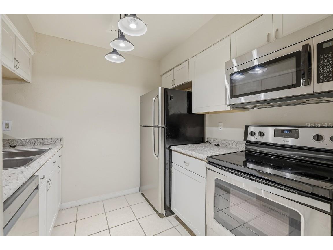 4004 Nestle Oaks Place #203 Tampa FL 33613 TB8456219 image3