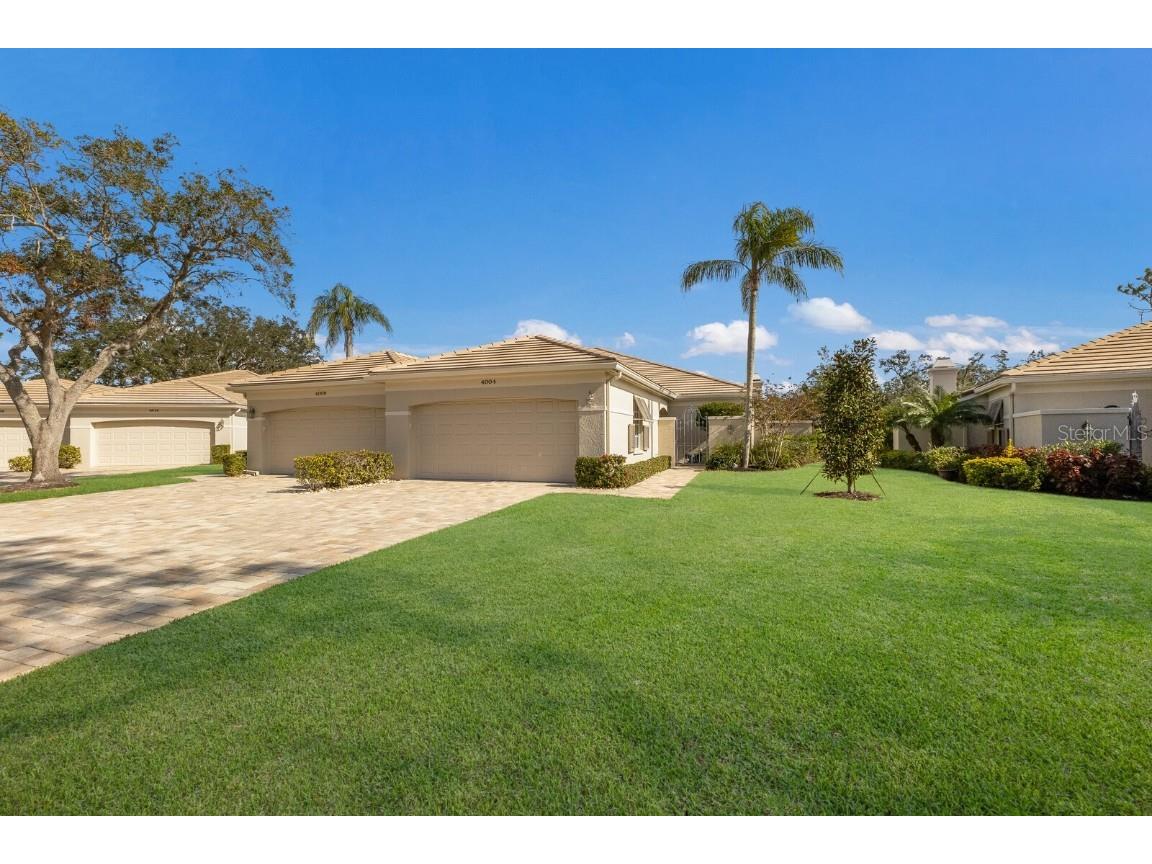 4004 Oakley Greene #37 Sarasota FL 34235 A4634163 image1