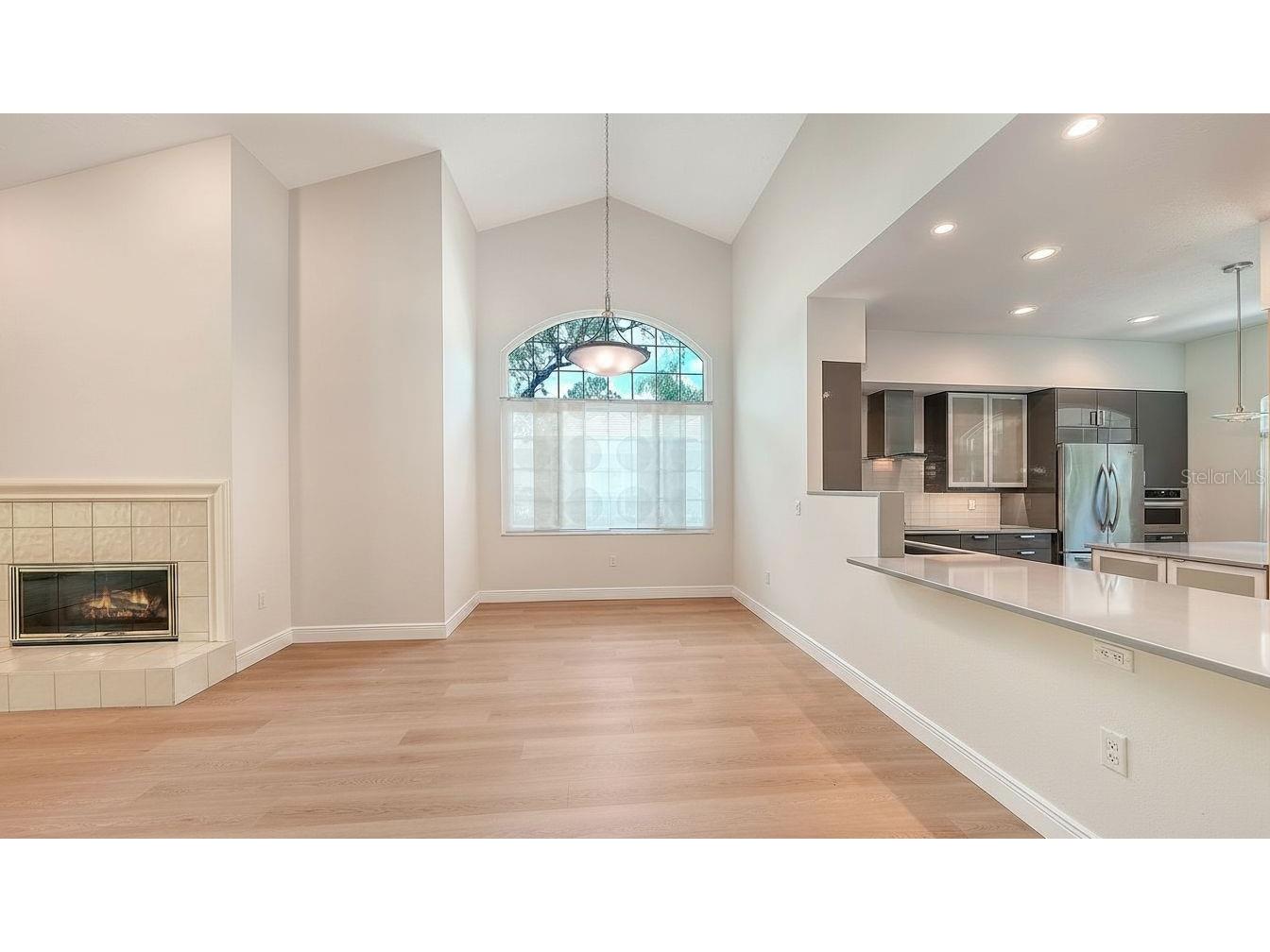 4004 Penshurst Park Sarasota FL 34235 A4695985 image16