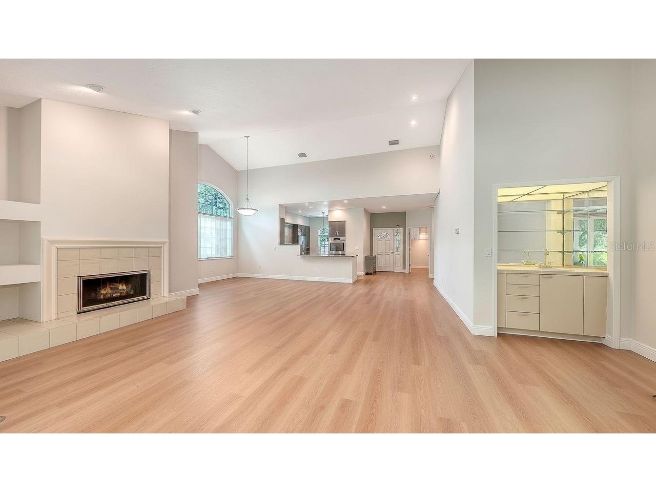 4004 Penshurst Park Sarasota FL 34235 A4695985 image25
