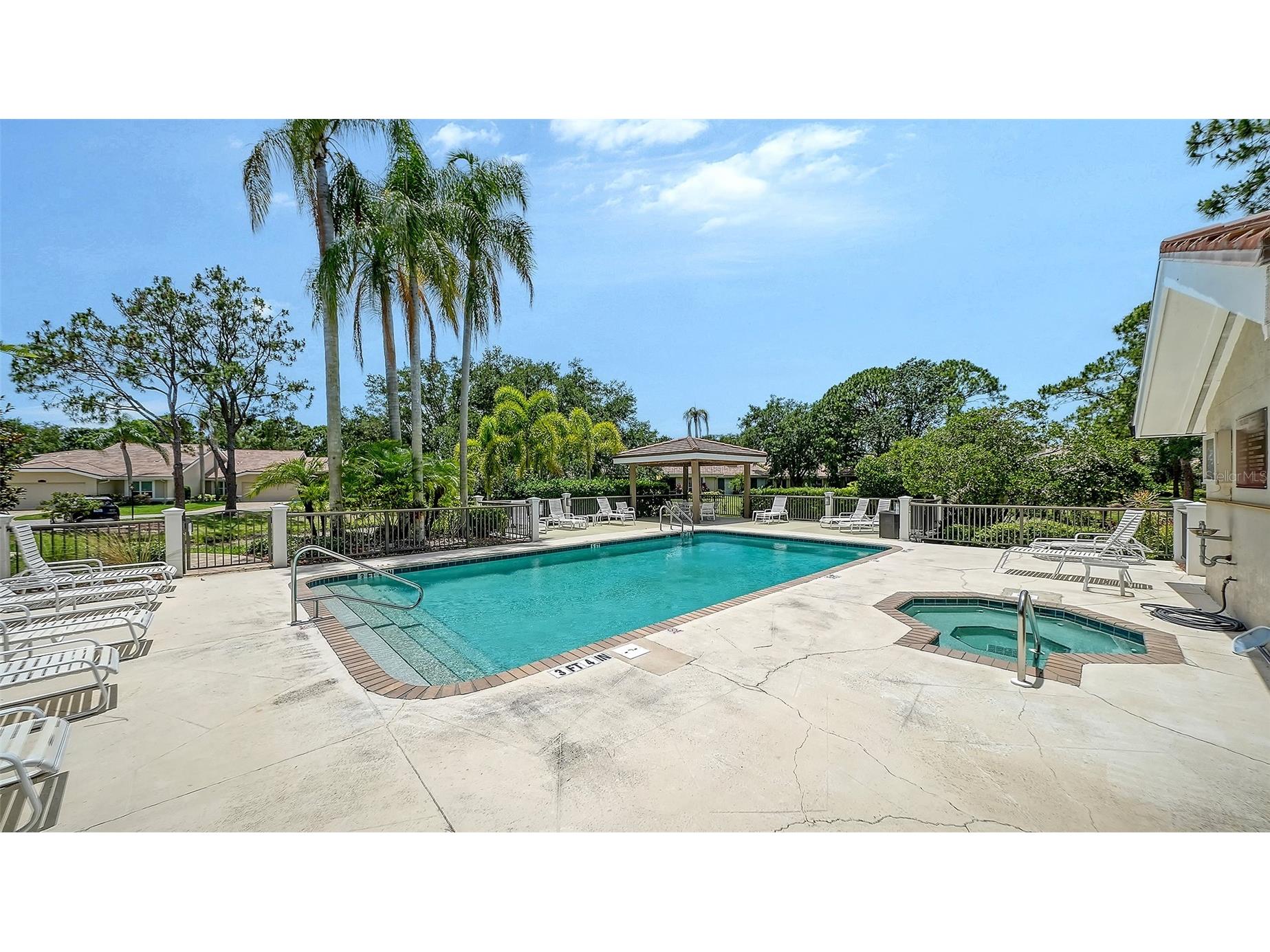 4004 Penshurst Park Sarasota FL 34235 A4695985 image26