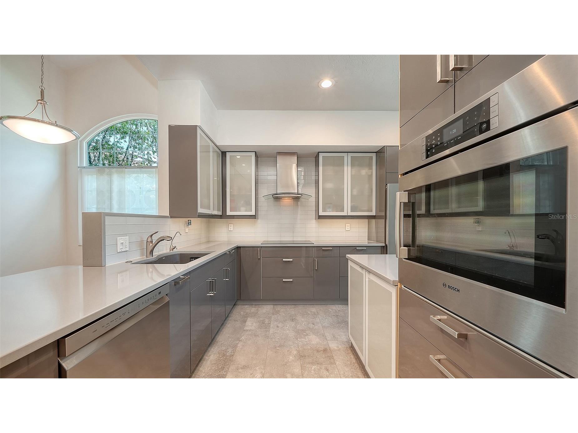 4004 Penshurst Park Sarasota FL 34235 A4695985 image7