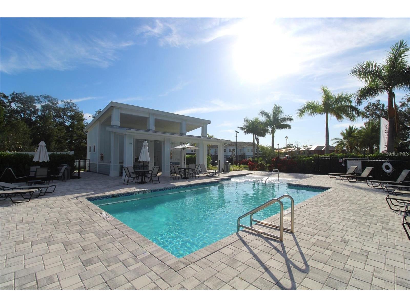 4004 Via Sienna Circle Sarasota FL 34243 A4693759 image2