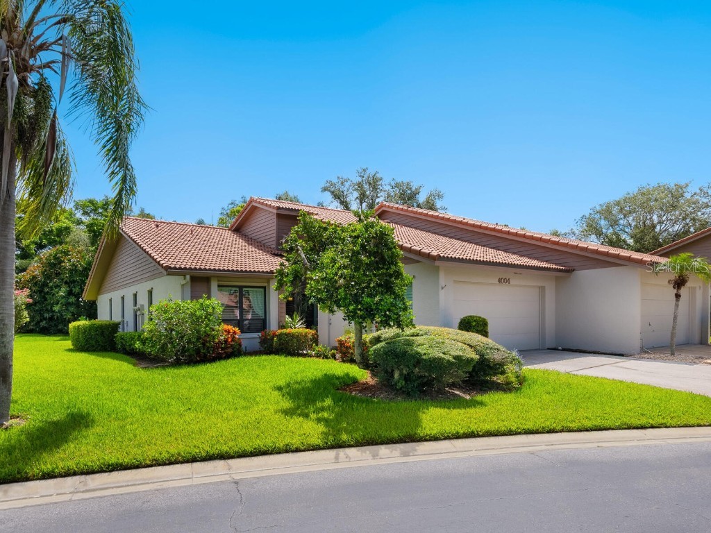 4004 Wilshire Circle E #89 Sarasota FL 34238 A4659133 image1