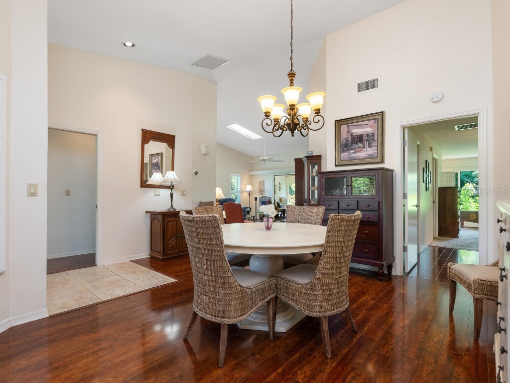 4004 Wilshire Circle E #89 Sarasota FL 34238 A4659133 image17