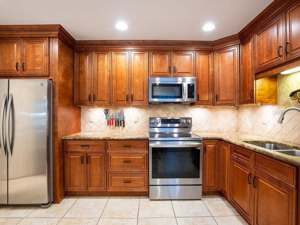 4004 Wilshire Circle E #89 Sarasota FL 34238 A4659133 image21