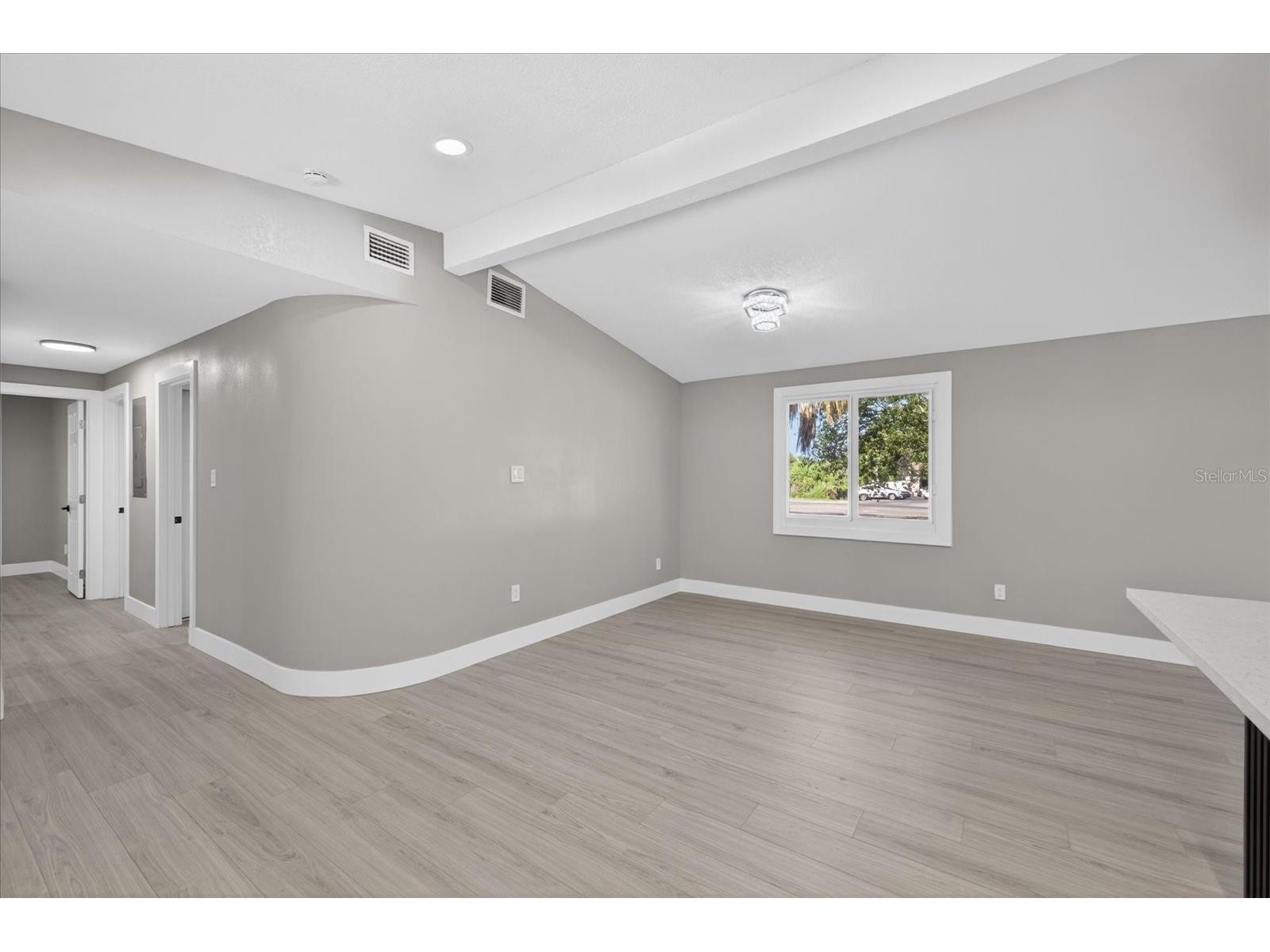 4005 E Henry Avenue Tampa FL 33610 TB8502112 image16