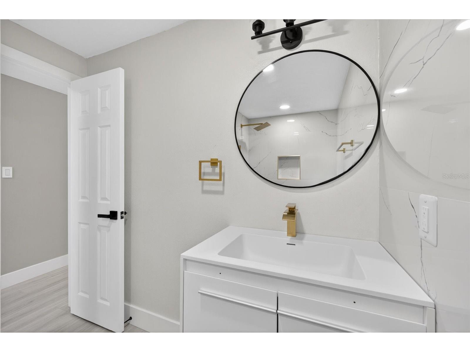 4005 E Henry Avenue Tampa FL 33610 TB8502112 image22