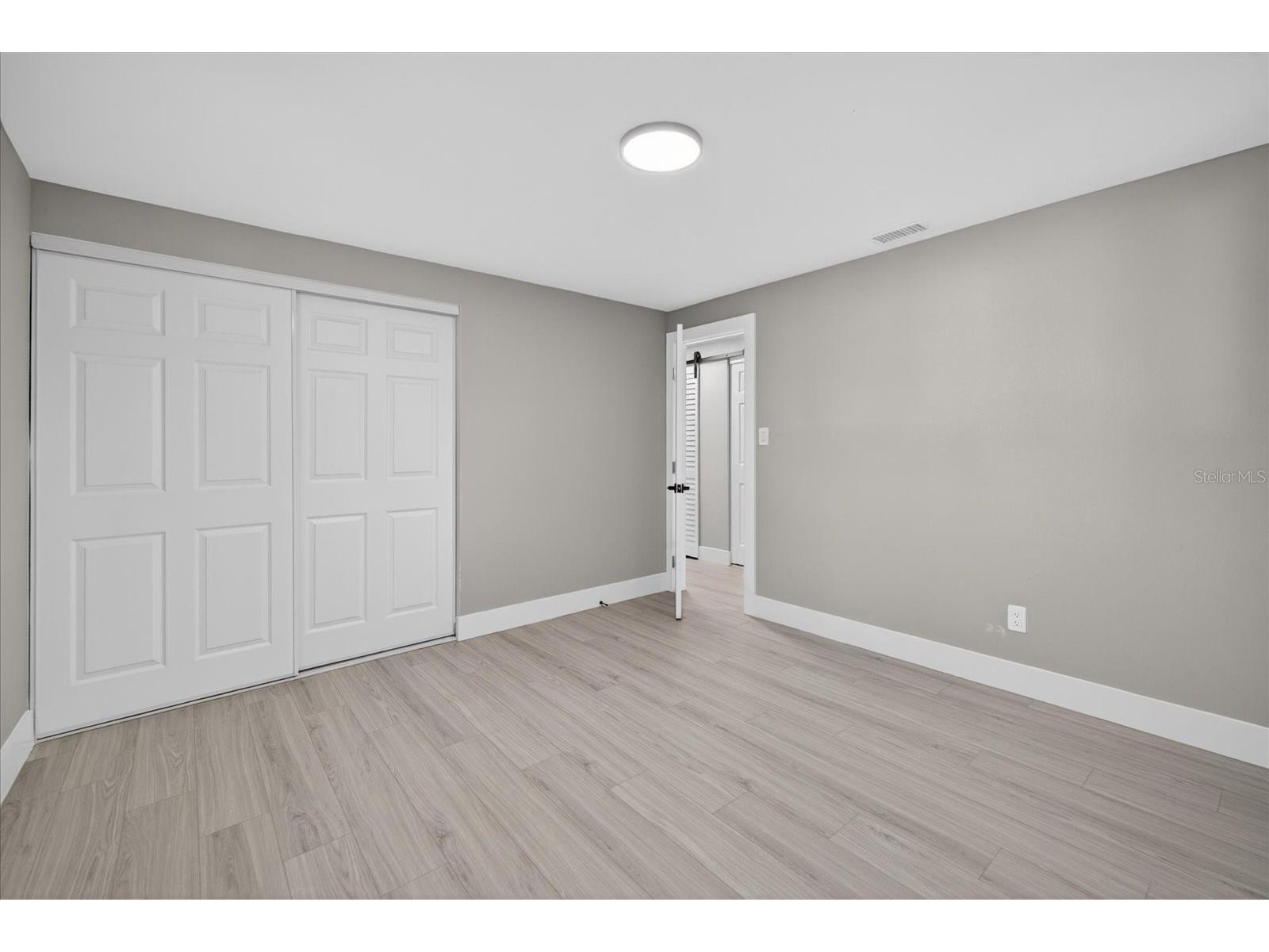 4005 E Henry Avenue Tampa FL 33610 TB8502112 image26