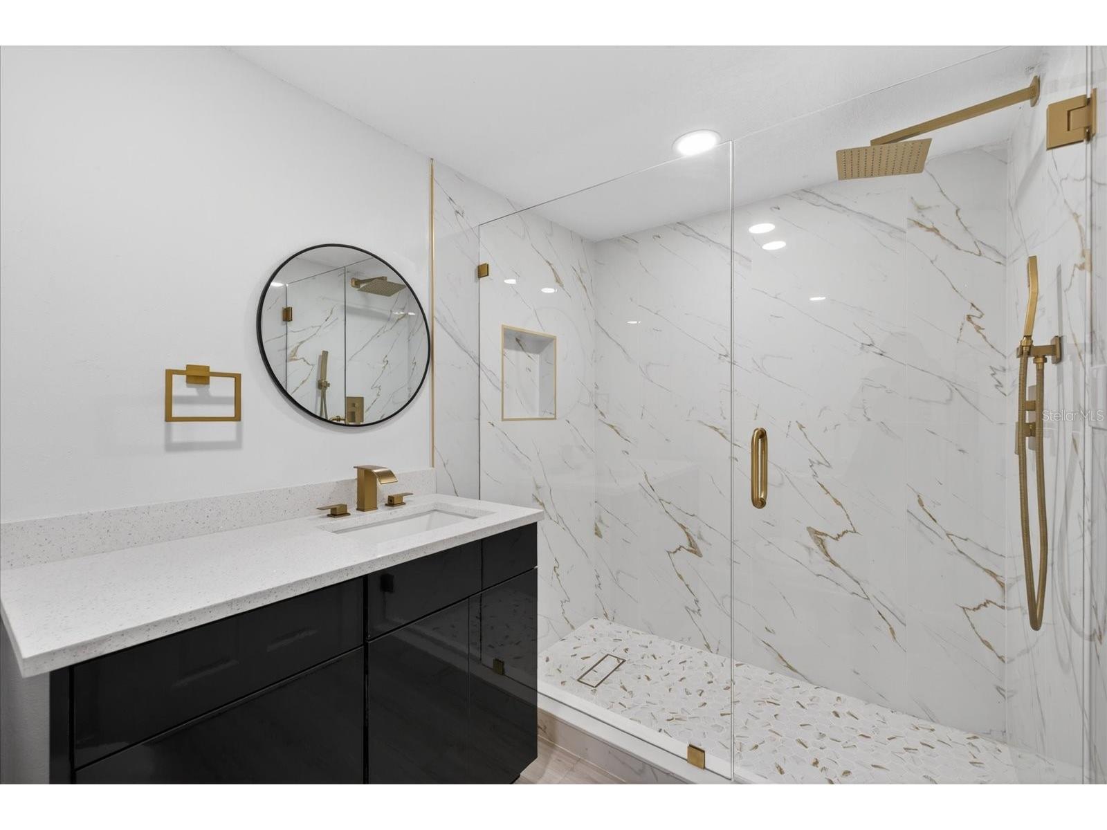 4005 E Henry Avenue Tampa FL 33610 TB8502112 image31