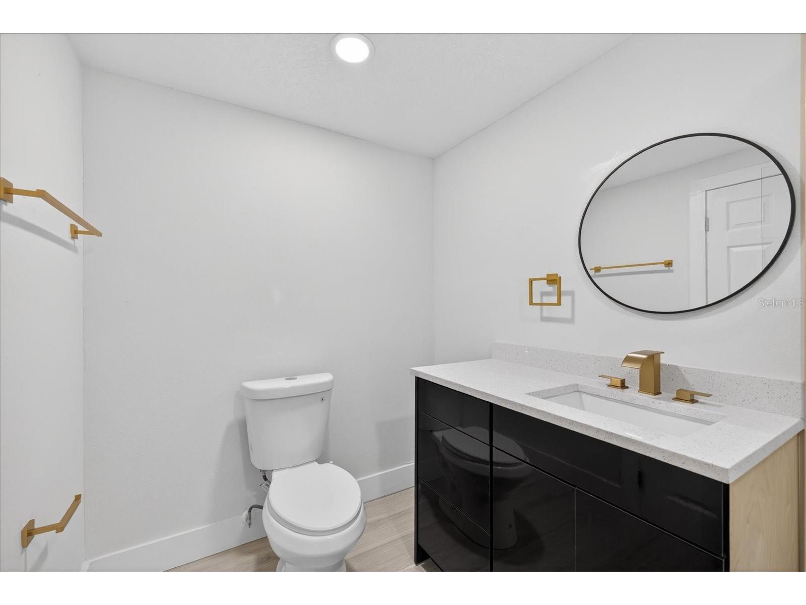 4005 E Henry Avenue Tampa FL 33610 TB8502112 image32