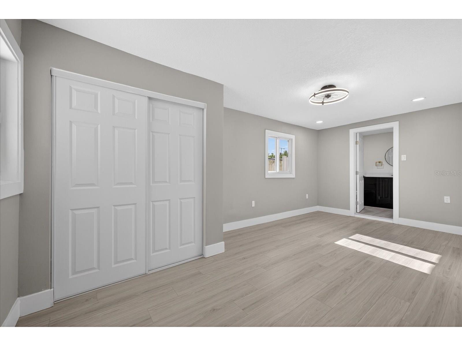 4005 E Henry Avenue Tampa FL 33610 TB8502112 image34