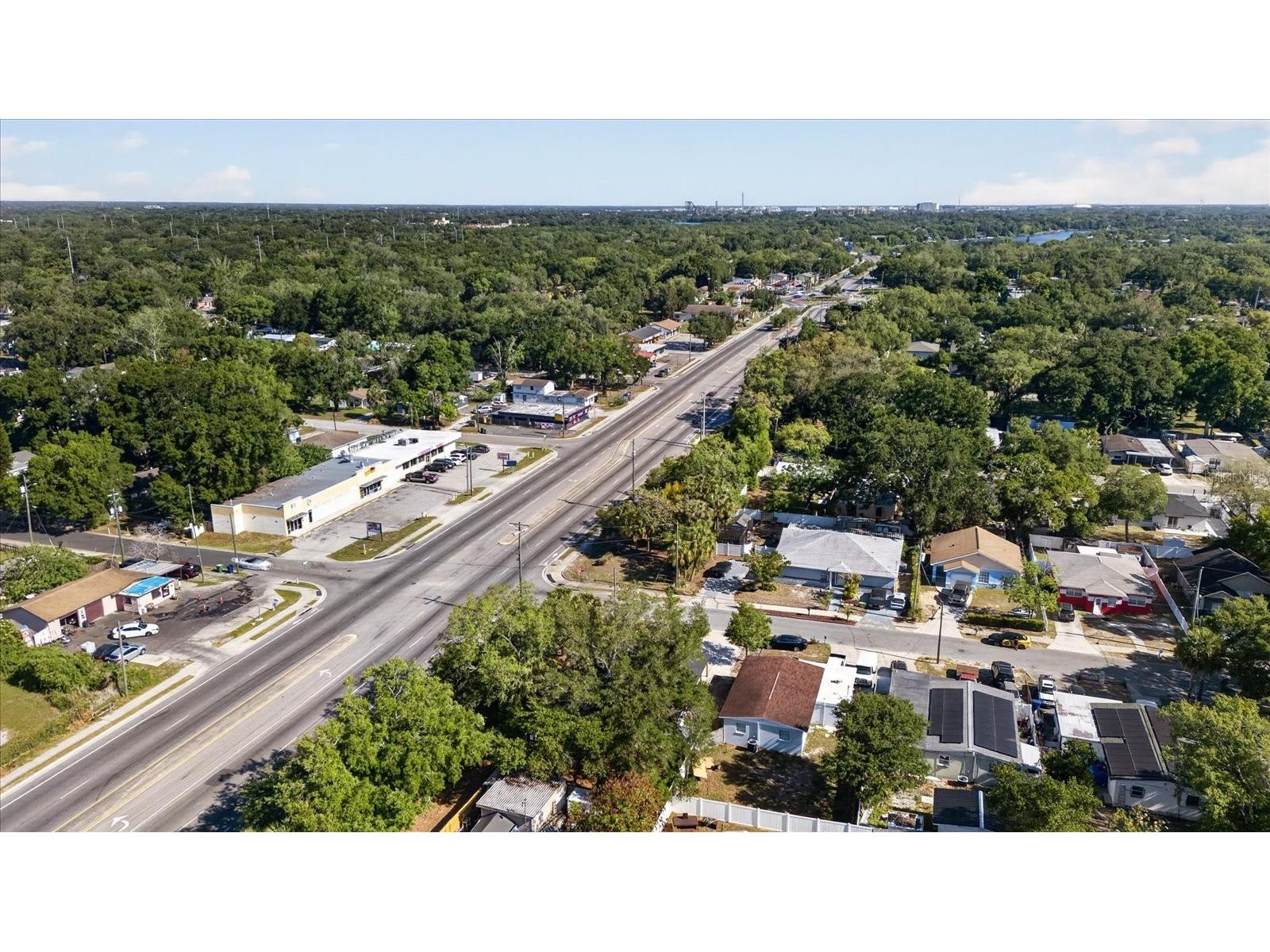 4005 E Henry Avenue Tampa FL 33610 TB8502112 image39