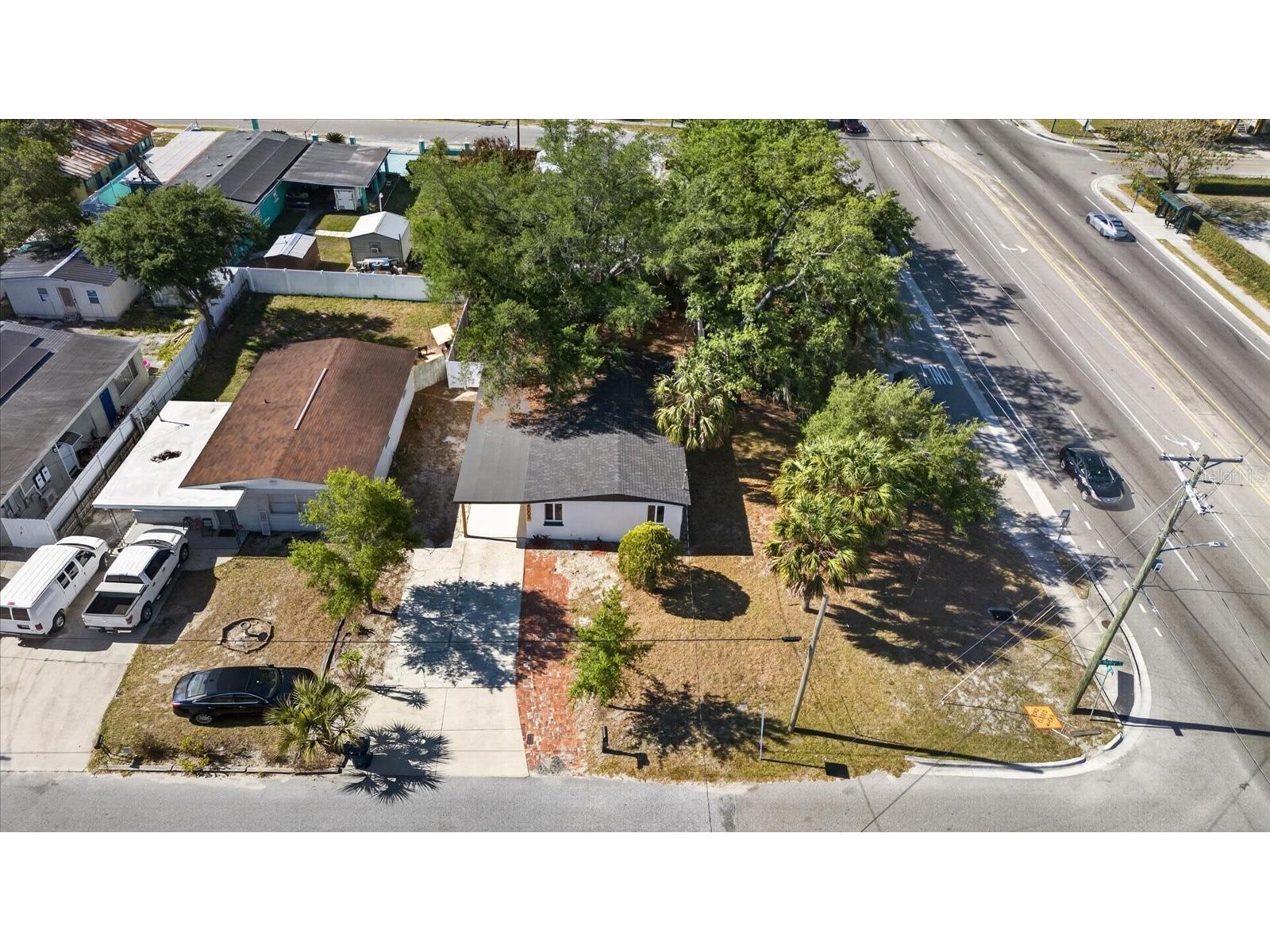 4005 E Henry Avenue Tampa FL 33610 TB8502112 image40