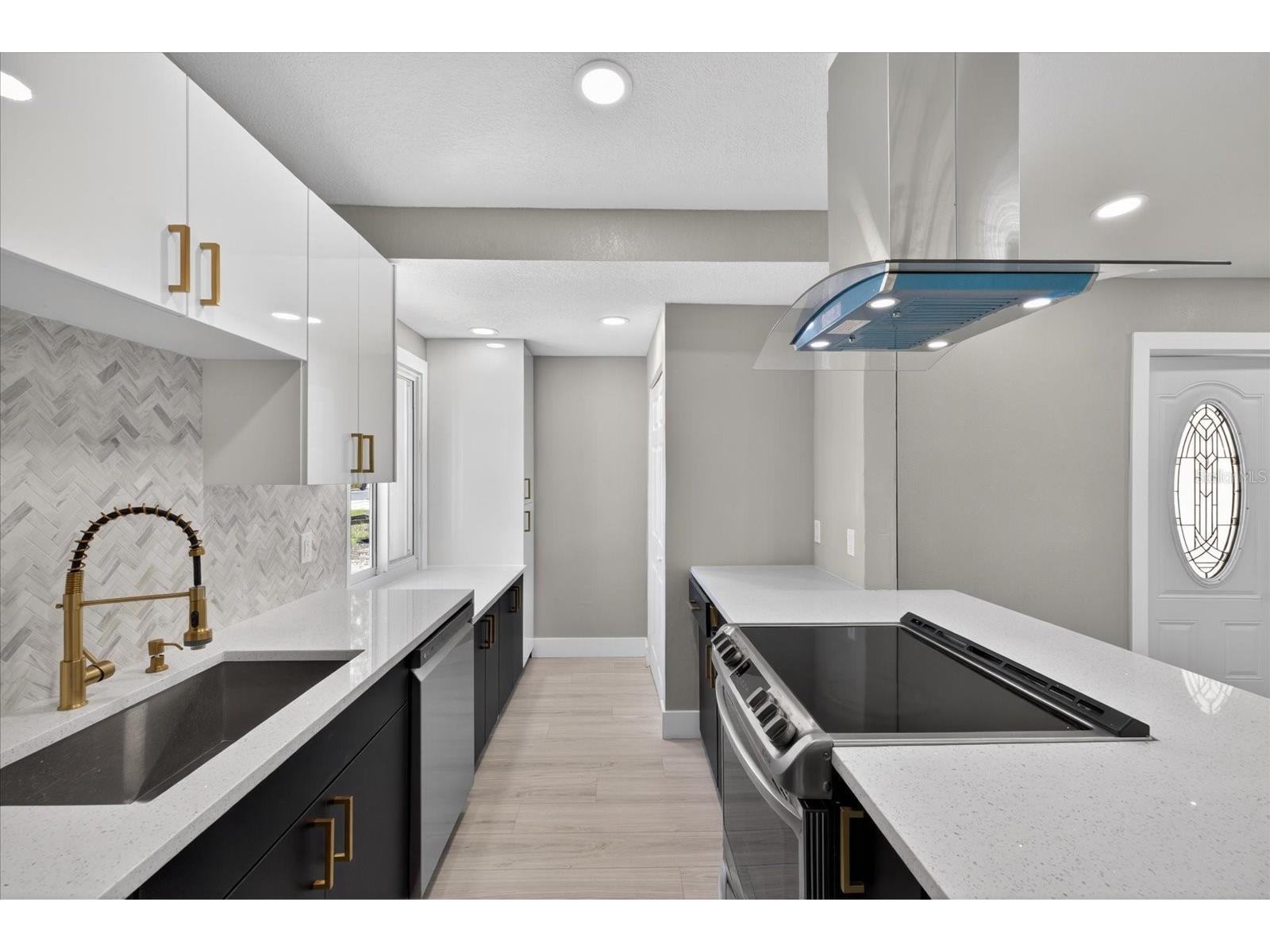 4005 E Henry Avenue Tampa FL 33610 TB8502112 image8