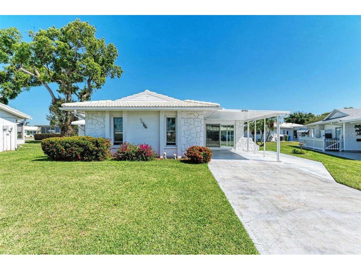 4005 Joyce Dr Bradenton FL 34208 A4607538 image1