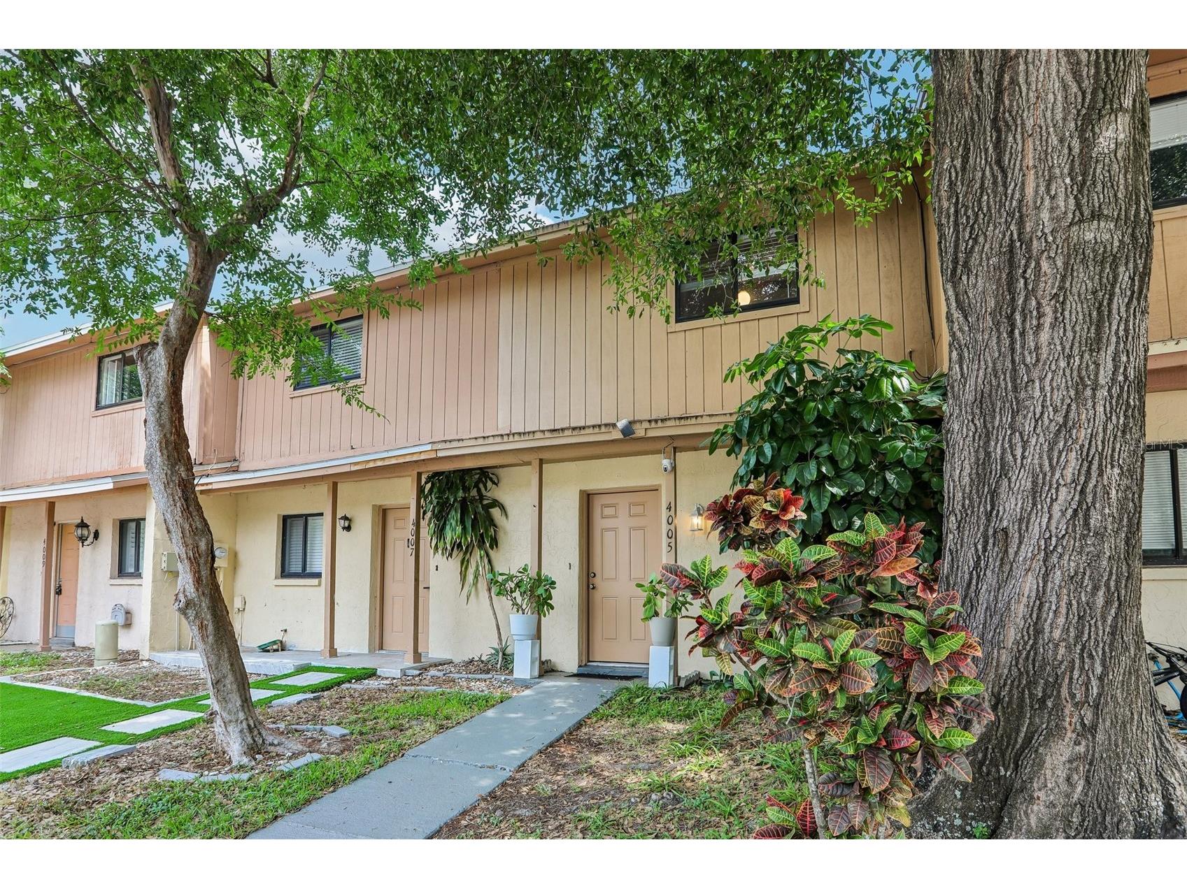 4005 Oak Limb Court Tampa FL 33614 TB8507175 image2