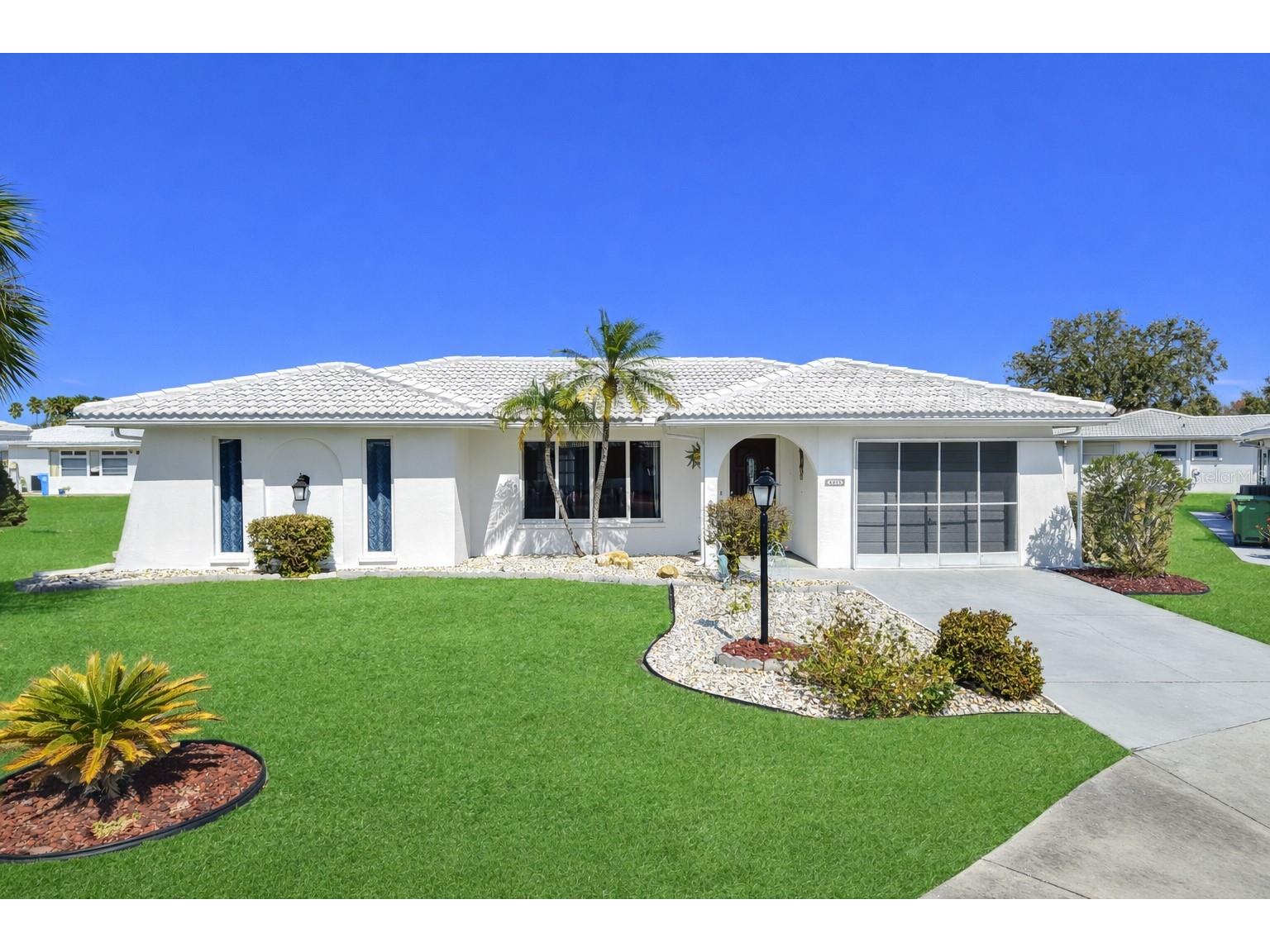 4005 Palm Court Bradenton FL 34208 O6385330 image1