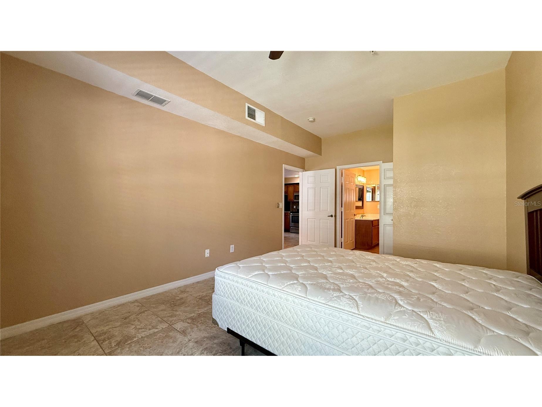 4005 San Sabastian Drive #107 Kissimmee FL 34741 O6401950 image14
