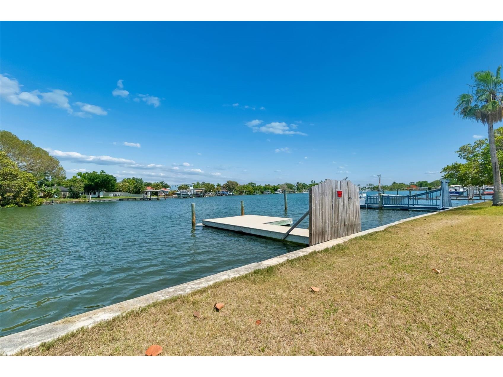 4005 Sunrise Drive S Saint Petersburg FL 33705 TB8494555 image12