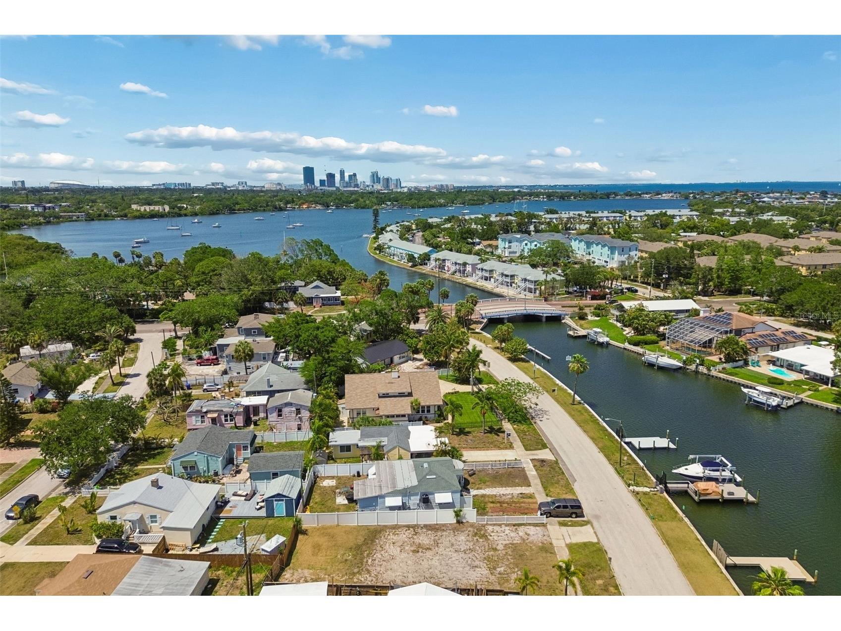 4005 Sunrise Drive S Saint Petersburg FL 33705 TB8494555 image2