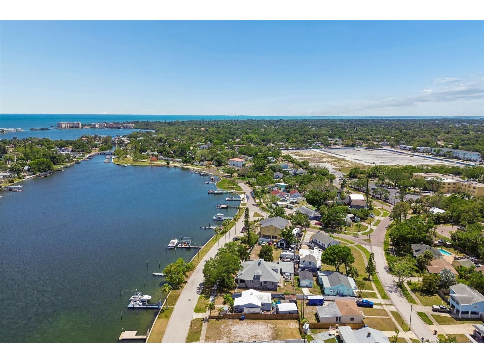 4005 Sunrise Drive S Saint Petersburg FL 33705 TB8494555 image20