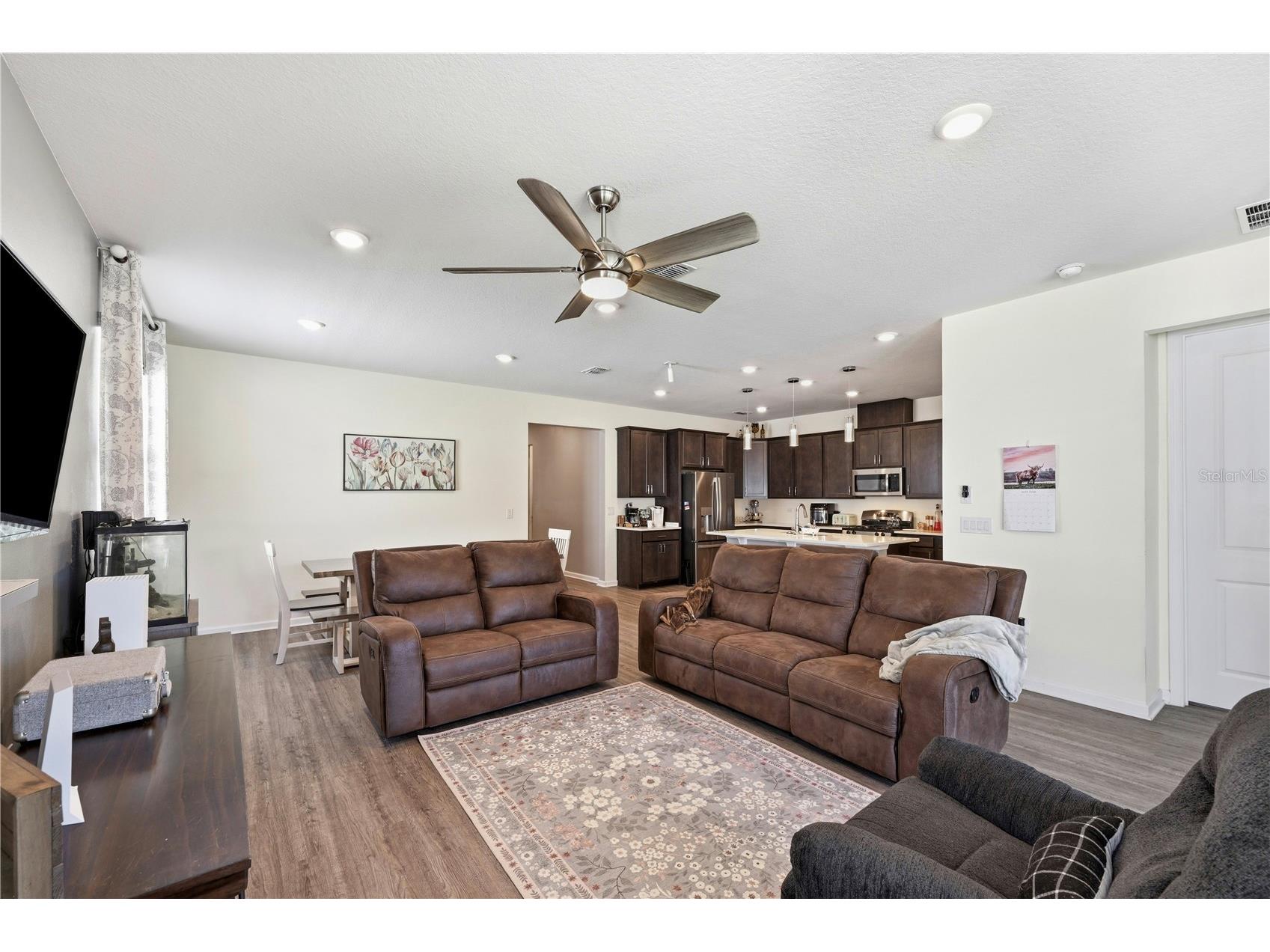 4005 Swan Goose Court Okahumpka FL 34762 V4949664 image3