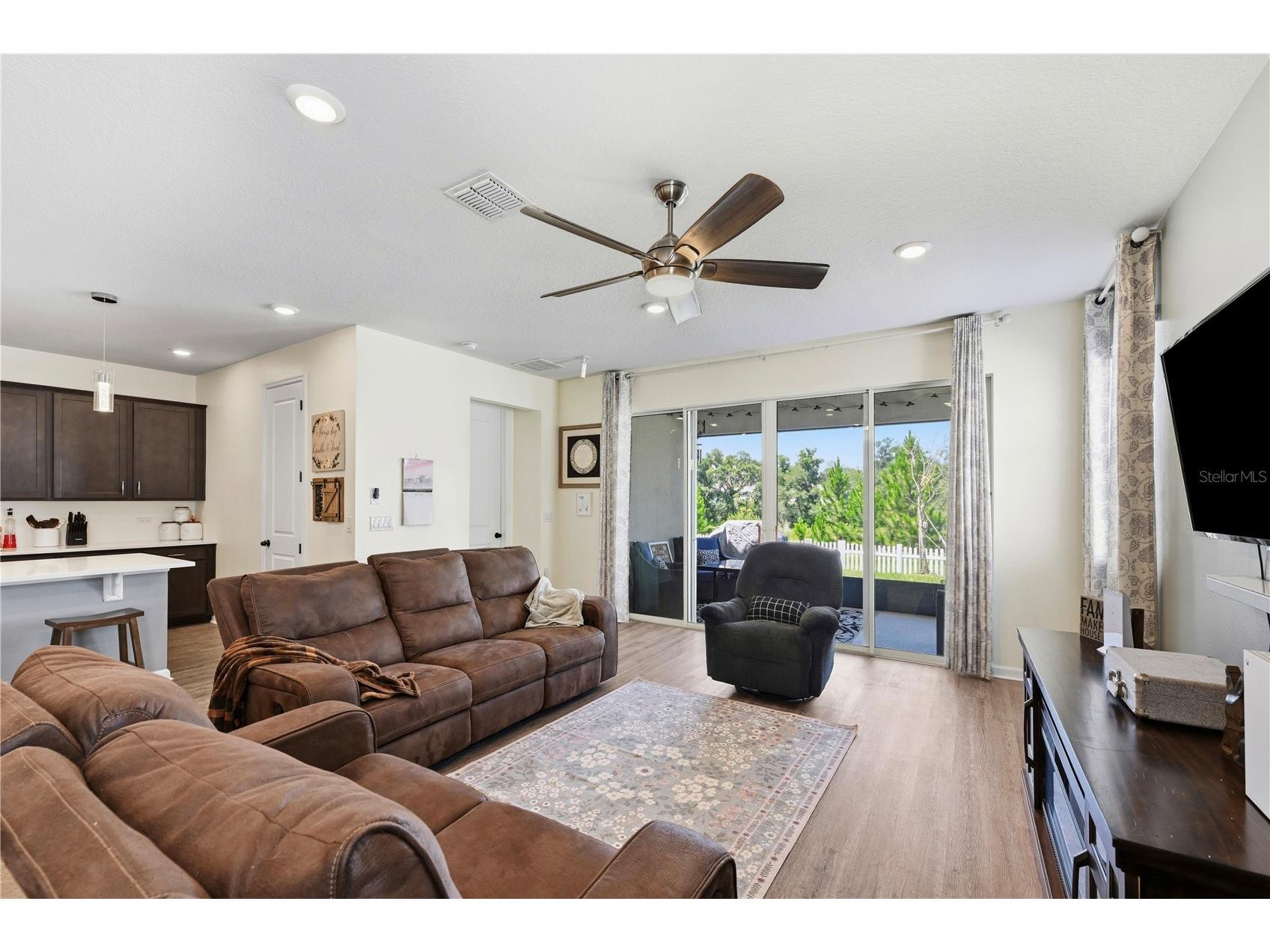 4005 Swan Goose Court Okahumpka FL 34762 V4949664 image5