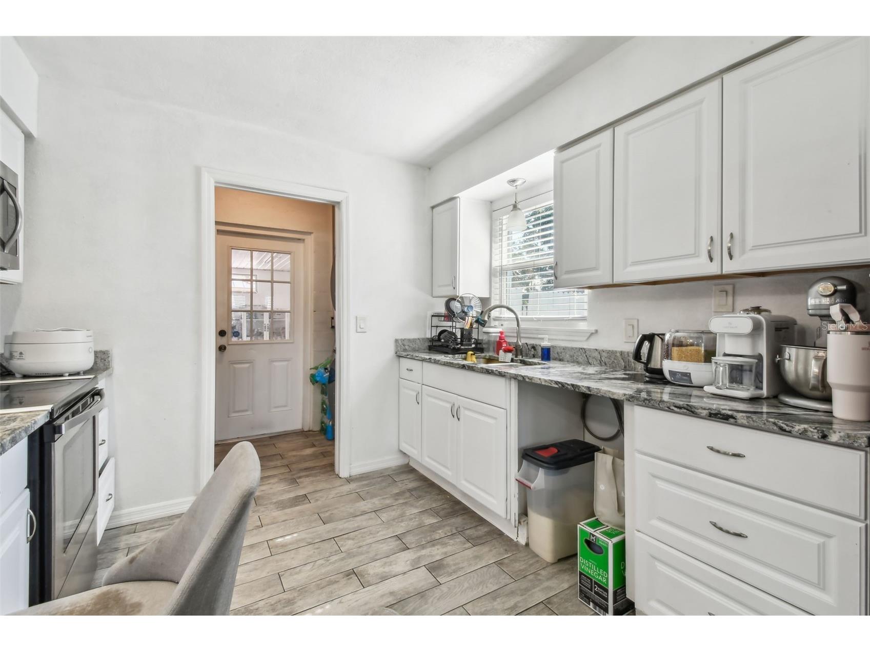 4005 W Tyson Avenue Tampa FL 33611 TB8495142 image12