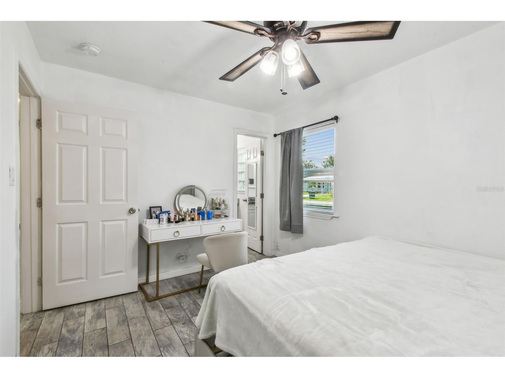 4005 W Tyson Avenue Tampa FL 33611 TB8495142 image24